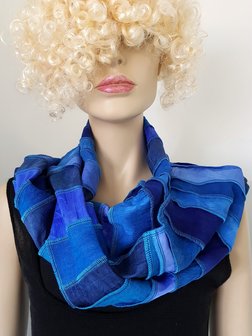 Blauwe zijden sjaal - Liz