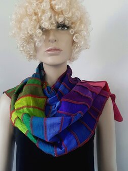 Regenboog sjaal zijde - rode stiksels  - Liz