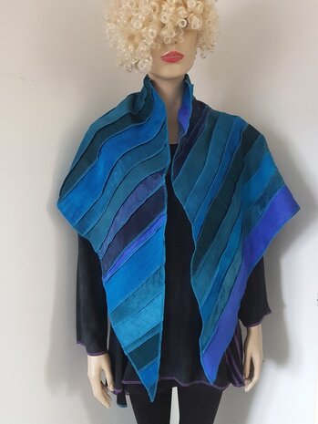 Driehoekige blauwe zijden sjaal - Liz