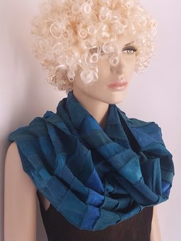 Blauw groen petrol zijden sjaal - Liz Blauw groen petrol zijden sjaal - Liz