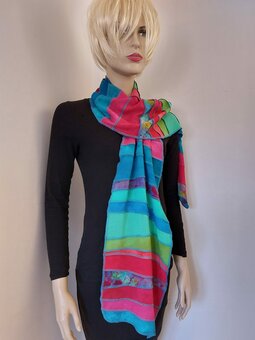 Viscose sjaal van frisse kleuren - Liz Viscose sjaal van frisse kleuren - Liz