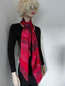 Roest bruine viscose sjaal - Liz Roest bruine viscose sjaal - Liz