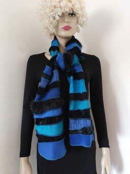 Warme sjaal - blauw, zwart - Liz Warme sjaal - blauw, zwart - Liz