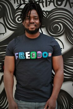 Upcycled t-shirt FREEDOM - Liz Upcycled t-shirt FREEDOM - Liz